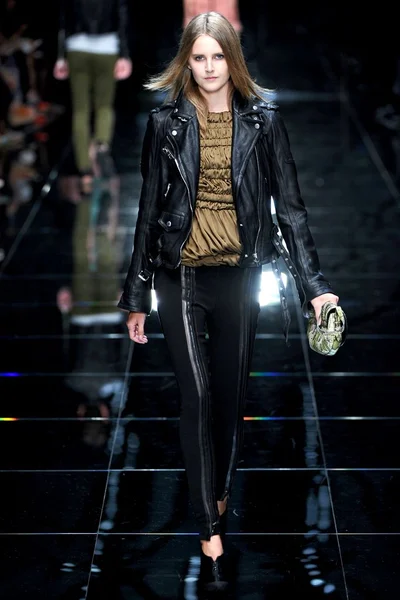 Look 21